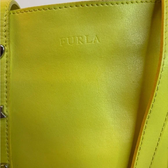 Furla Yellow Leather Tote Bag Made in Italy Heart Star Studded Shoulder Bag - Picture 3 of 14